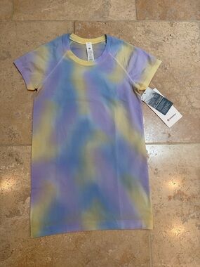 Lululemon Swiftly Tech Short Sleeve 2.0 - NWT